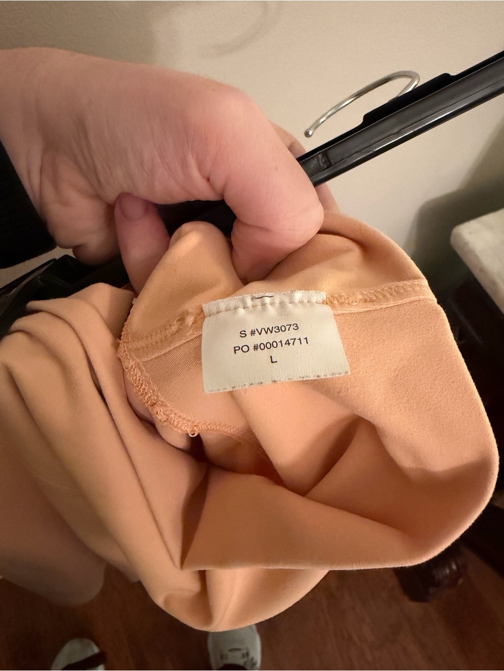 Vuori All the Form 6” Inseam Biker Shorts size Large in “bright peach” - Picture 4 of 4